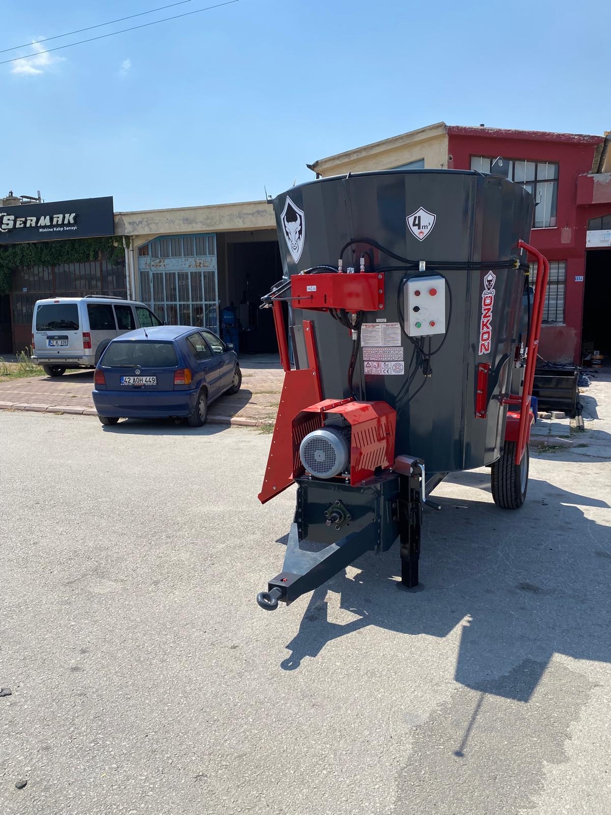 3M Dikey Elektrikli Yem Karma - 4